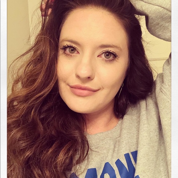 Meet your Posher, Sarah - Picture 2 of 5